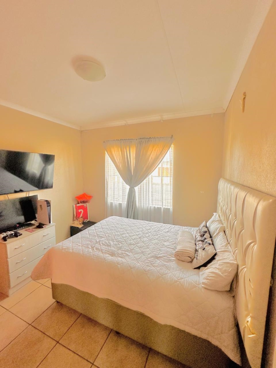 3 Bedroom Property for Sale in Waterval East North West